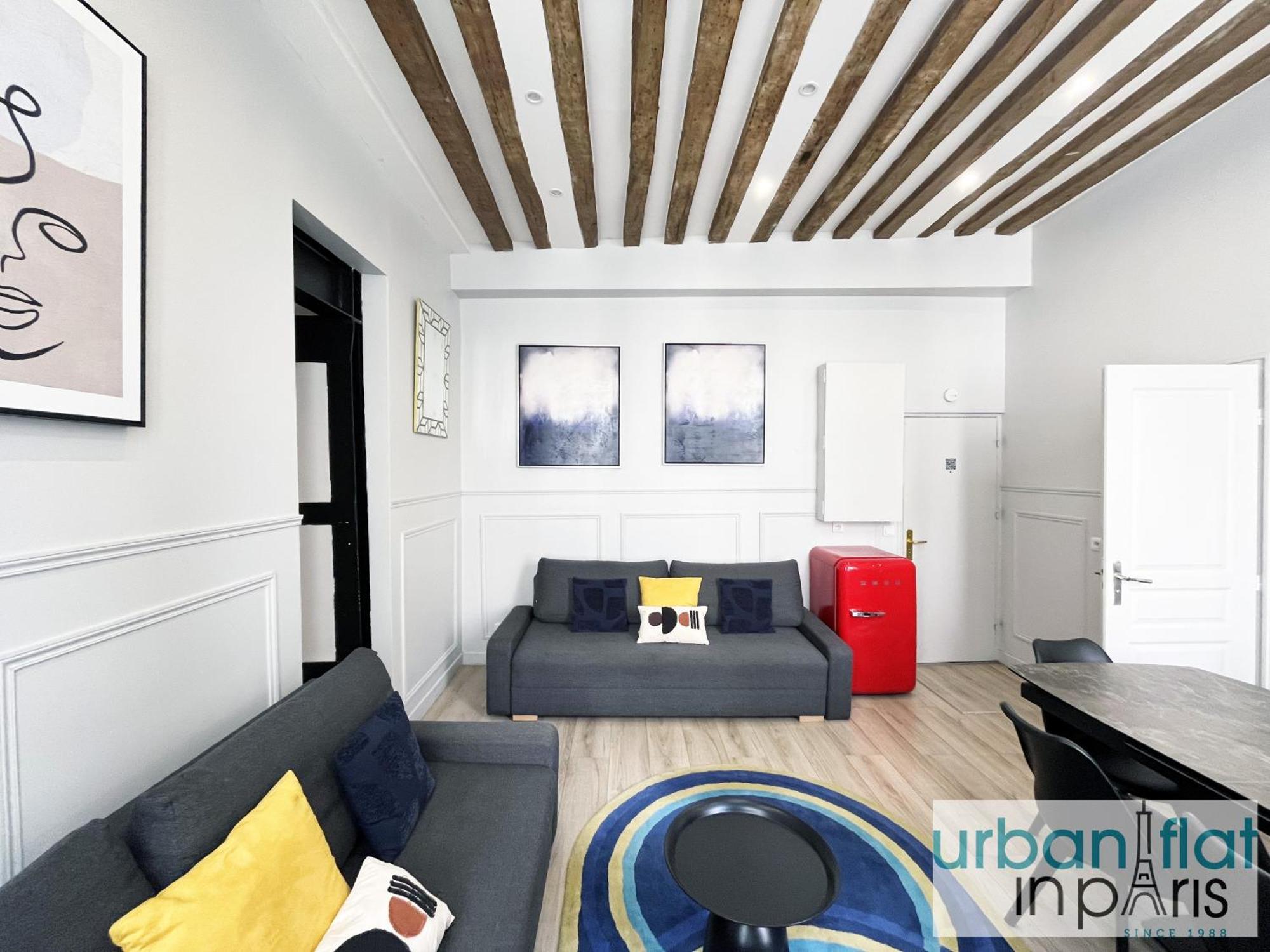 44 - Pretty 2 Bdr Flat In Appartement