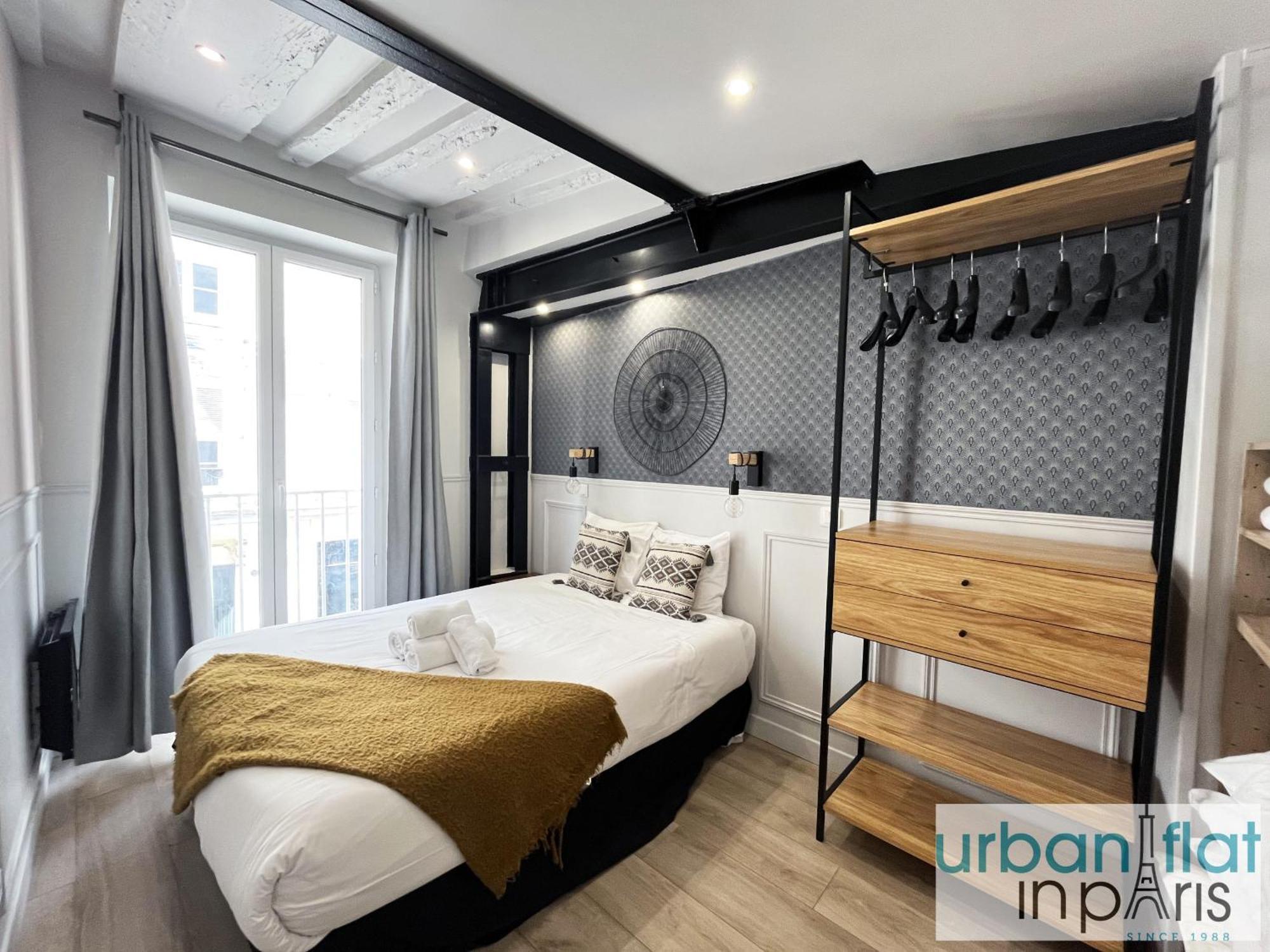44 - Pretty 2 Bdr Flat In Appartement